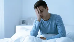 Kuinka säilyttää keskittymiskyky päivän aikana, kun on nukkunut liian vähän: pelastussuunnitelma unettoman yön jälkeen