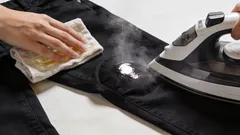 Kuinka poistaa kiilto kankaasta silityksen jälkeen ilman pesulaa: kotitekoinen keino ratkaisee ongelman