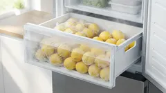 Miksi pakastaa kokonaisia sitruunoita: keittiövinkki, joka muuttaa käsityksesi sitrushedelmistä