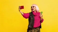 50-vuotias nainen tulee ymmärtää: 9 asiaa, joita ei saa missään nimessä pukeutua