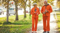 Miksi on tärkeää jatkaa kävelyä myös 45 vuoden iän jälkeen ja miten aloittaa se oikein?