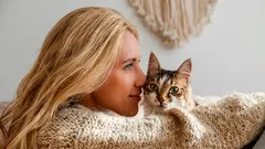 Kaipaako kissa sinua, jos luovutat sen pois – miksi ”tottui nopeasti” ei tarkoita ”ei rakastanut”